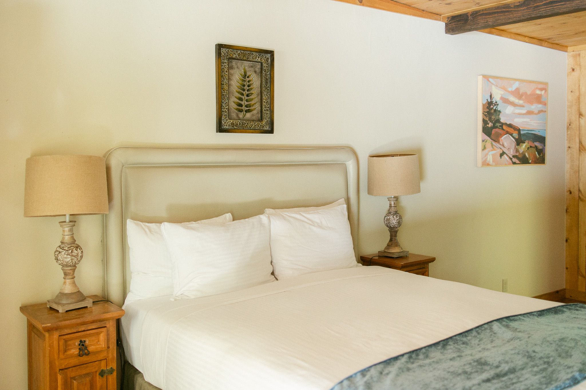 ROOM D MAIN BED