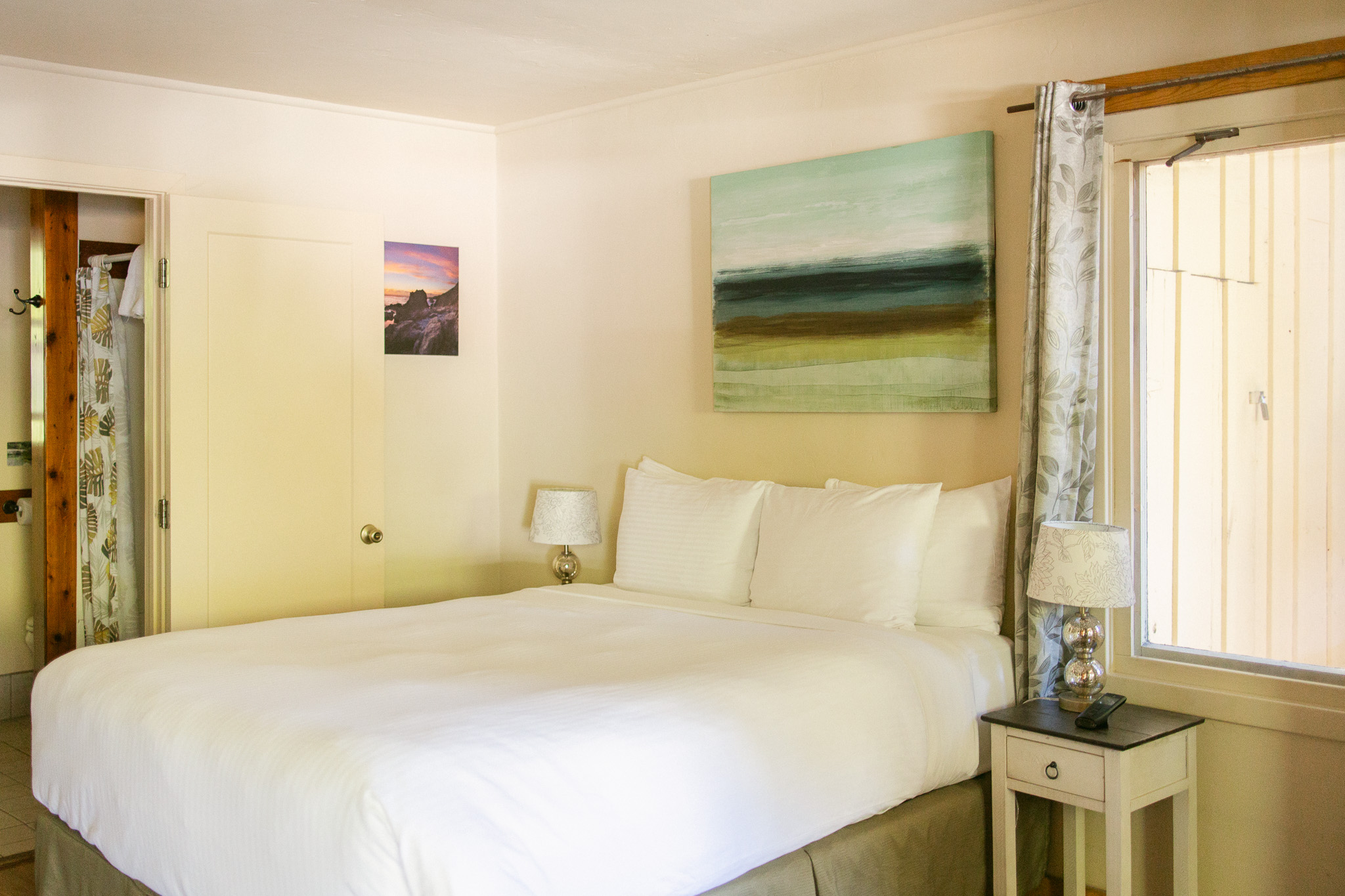 ROOM G MAIN BED
